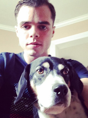 Reid Ewing and his dog (from instagram @reidoing)