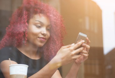 Online Dating: The Pros and Cons of the 9 Biggest Dating Apps